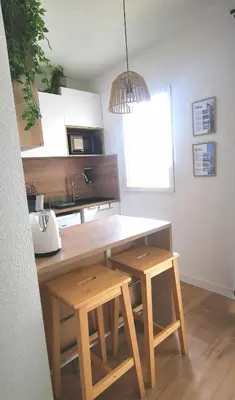 Cuisine ou kitchenette dans l'établissement Studio 203, Esprit Zen sur le Port de plaisance
