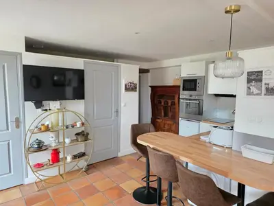 Cuisine ou kitchenette dans l'établissement Studio 2 personnes proche du Futuroscope