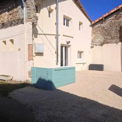 Beautiful country home in Chabanais