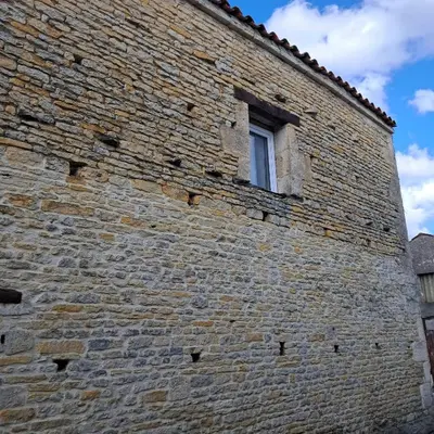 Plan de l'établissement Maison familiale à Maillé avec vélos