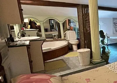 Salle de bains dans l'établissement Oasis
