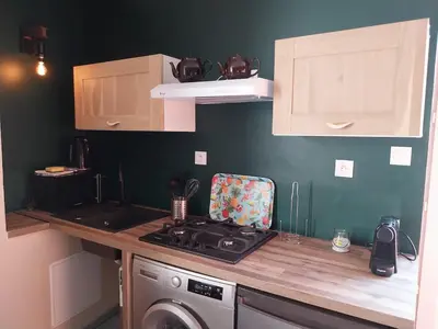 Cuisine ou kitchenette dans l'établissement Studio a la campagne à 30min de L'océan
