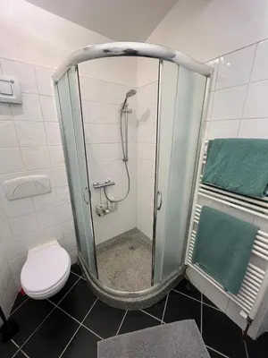 Salle de bains dans l'établissement Maison entière - centre ville, parking réservé