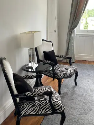 Coin salon dans l'établissement Chateau de Minargent