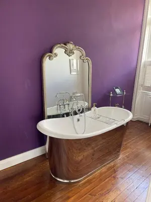 Salle de bains dans l'établissement Chateau de Minargent