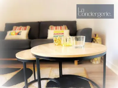 Coin salon dans l'établissement La Marne #7- Poitiers Centre Ville