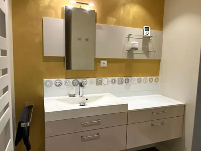 Salle de bains dans l'établissement ღ Le Nérée - Au cœur du vieux port et cosy