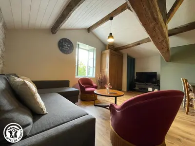 Coin salon dans l'établissement Gîte en cité médiévale de Vouvant avec parking privatif, 4 chambres - FR-1-426-590