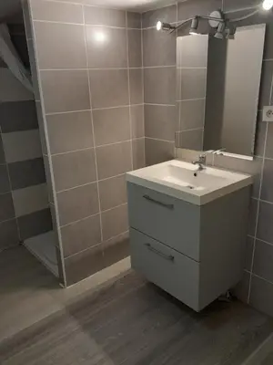 Salle de bains dans l'établissement loft