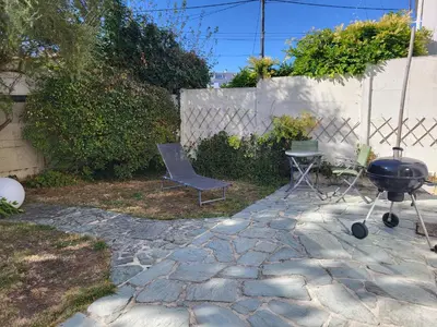 Jardin de l'établissement COSY Home 10 min à pied de l'hyper centre