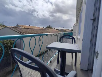 Balcon ou terrasse dans l'établissement Appartement T3 idéalement situé