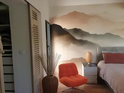 Coin salon dans l'établissement Chambre suite de charme