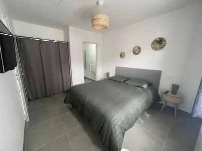 Un ou plusieurs lits dans un hébergement de l'établissement Chez Céline et Frédéric maison 3 T2 45m2