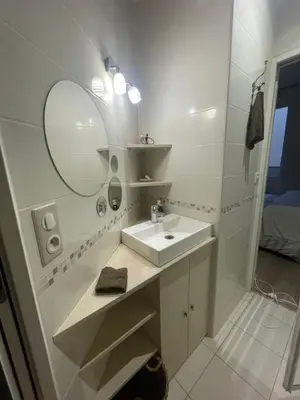 Salle de bains dans l'établissement Appartement cosy en plein-centre historique