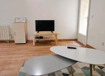 Télévision ou salle de divertissement dans l'établissement 10minutes Futuroscope & Cœur de Poitiers