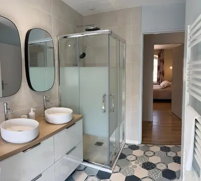 Salle de bains dans l'établissement Appartement centre de Poitiers
