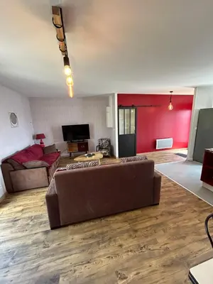 Coin salon dans l'établissement Gite Vintage 63 Le Hameau 1936
