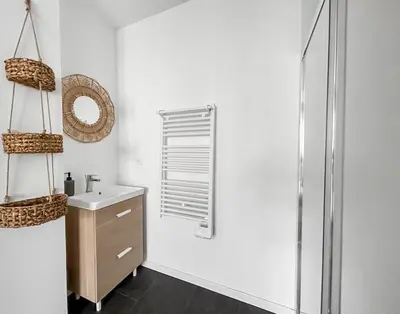 Plan de l'établissement Télétravail · 4 suites (sdb) · Bureaux · Terrasse