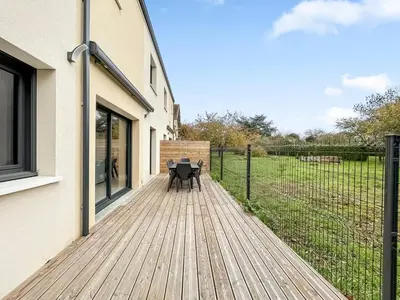 Jardin de l'établissement Télétravail · 4 suites (sdb) · Bureaux · Terrasse