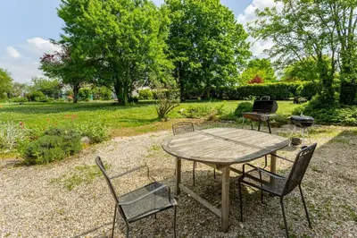 Jardin de l'établissement House for 13 people, heated pool, bocce court