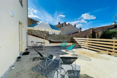 Balcon ou terrasse dans l'établissement La Terrasse avec climatisation