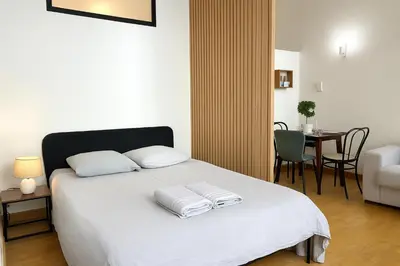 Un ou plusieurs lits dans un hébergement de l'établissement ღ Belle Epoque - Hypercentre, cosy & wifi