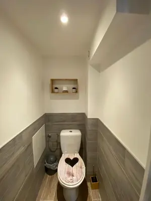Salle de bains dans l'établissement Appartement calme à Saint Maixent l'Ecole