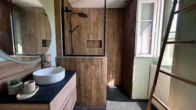 Salle de bains dans l'établissement Les Terrasses de Saint Jacques