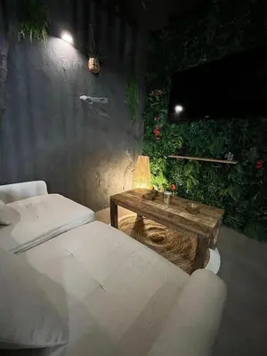 Un ou plusieurs lits dans un hébergement de l'établissement Jungle room Poitiers