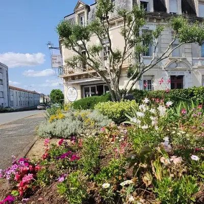Hôtel et Restaurant Les2M