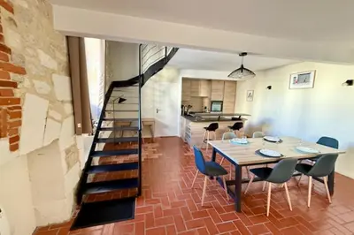 Cuisine ou kitchenette dans l'établissement Bright triplex in the heart of La Rochelle