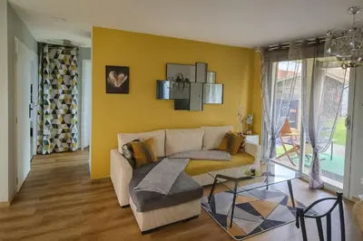 Coin salon dans l'établissement Maison Chardonnerets - Poitiers