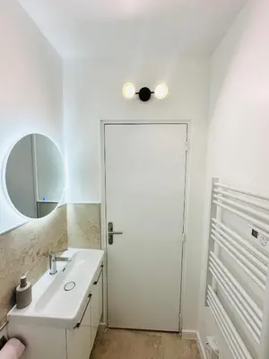 Salle de bains dans l'établissement Premium T2 centre ville, 15 min futuroscope