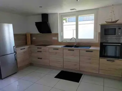 Cuisine ou kitchenette dans l'établissement Le 14 maison familiale entre terre et mer