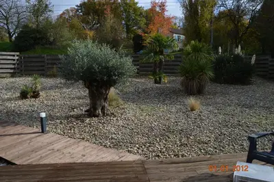 Jardin de l'établissement 10 min from Futuroscope, contemporary villa!
