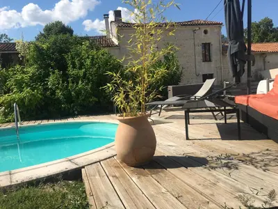 Piscine de l'établissement Le phœnix ou située à proximité