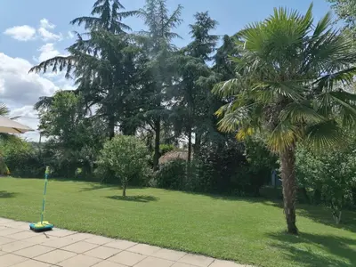 Jardin de l'établissement Les Champs De L'oume