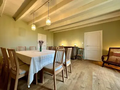 Coin salon dans l'établissement Villa Lucienne, maison de charme à la campagne