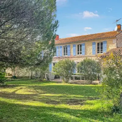 Charmante Maison Avec Piscine