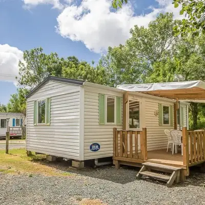 Mobil-home avec terrasse à Puyravault - API-1-52-1328