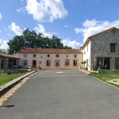 Gîte à la ferme - 10 personnes