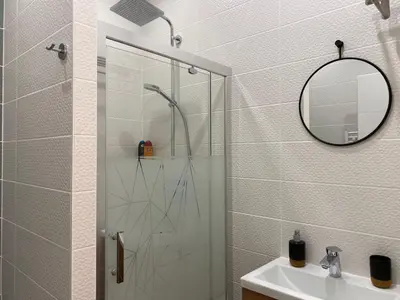 Salle de bains dans l'établissement Apartment Wohnung in Rochefort mit Garten und Terrasse by Interhome