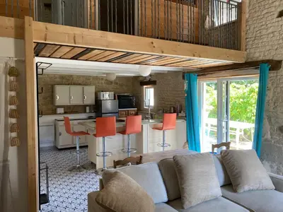 Cuisine ou kitchenette dans l'établissement Un gîte à Forges