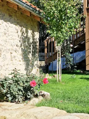 Jardin de l'établissement House And Playful Barn