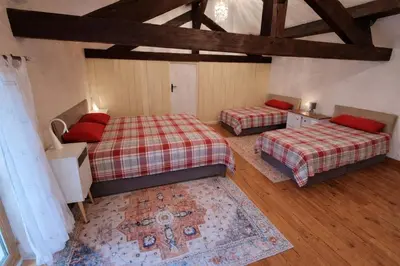 Un ou plusieurs lits dans un hébergement de l'établissement Maison Saint Romain
