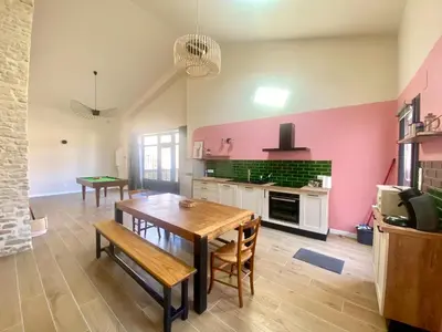Cuisine ou kitchenette dans l'établissement Gîte ChaRose Maison dans le Marais Poitevin