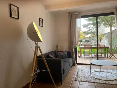 Coin salon dans l'établissement La Jarnacaise
