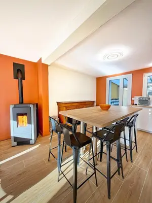 Cuisine ou kitchenette dans l'établissement Maison Magnolia Jardin & terrasse proche centre