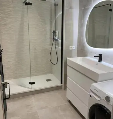 Salle de bains dans l'établissement Chambre dans un grand appartement refait - Belle vue