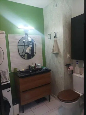 Salle de bains dans l'établissement Eugénie86